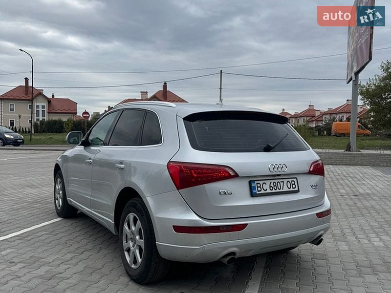 Внедорожник / Кроссовер Audi Q5 2010 в Шептицькому