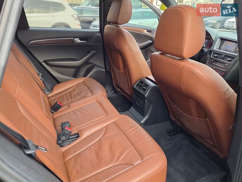 Внедорожник / Кроссовер Audi Q5 2012 в Луцке