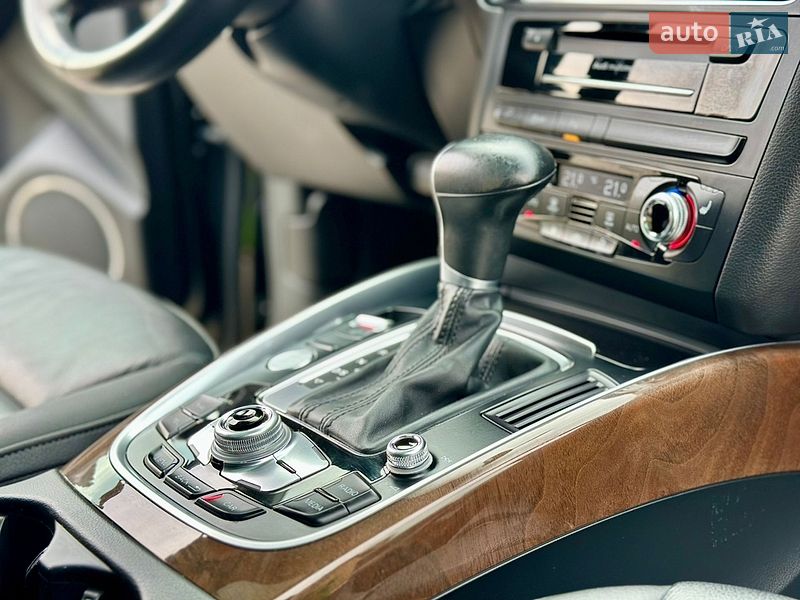 Внедорожник / Кроссовер Audi Q5 2016 в Киеве