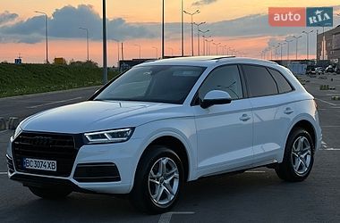 Внедорожник / Кроссовер Audi Q5 2017 в Львове