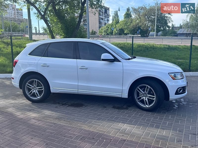 Внедорожник / Кроссовер Audi Q5 2014 в Киеве