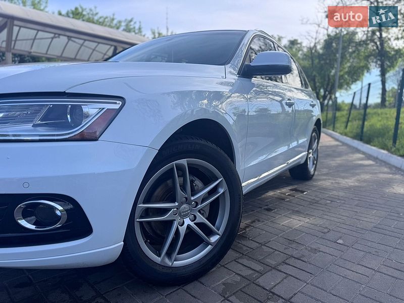 Внедорожник / Кроссовер Audi Q5 2014 в Киеве