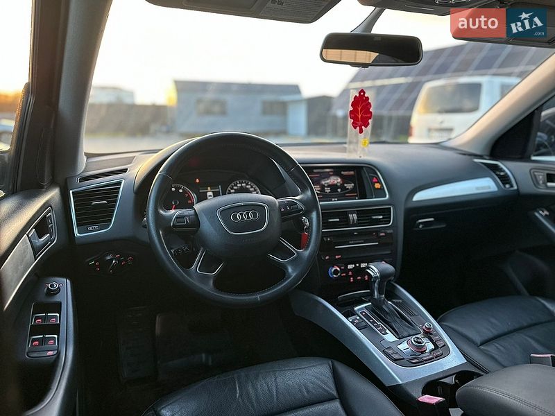 Внедорожник / Кроссовер Audi Q5 2014 в Владимире