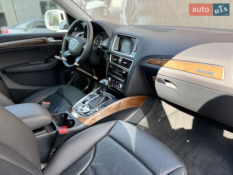 Внедорожник / Кроссовер Audi Q5 2015 в Львове