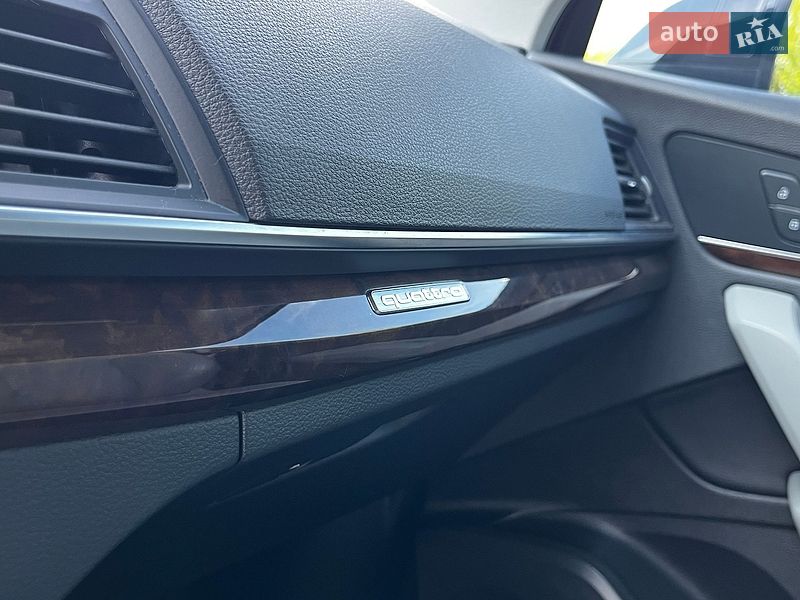 Внедорожник / Кроссовер Audi Q5 2018 в Луцке