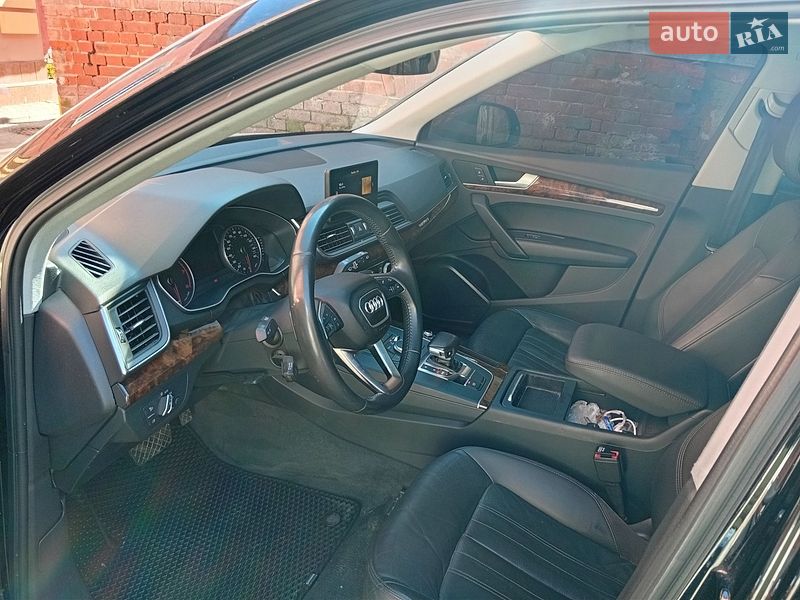 Внедорожник / Кроссовер Audi Q5 2018 в Харькове