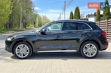 Внедорожник / Кроссовер Audi Q5 2020 в Львове