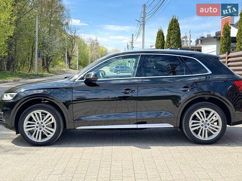 Внедорожник / Кроссовер Audi Q5 2020 в Львове