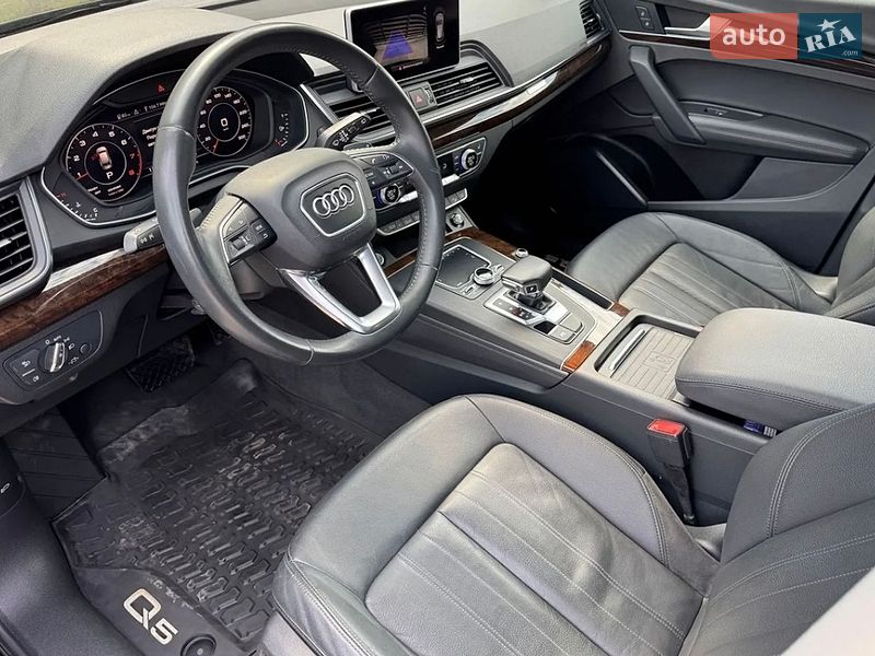 Внедорожник / Кроссовер Audi Q5 2020 в Львове