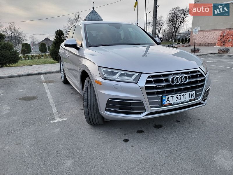 Внедорожник / Кроссовер Audi Q5 2017 в Рогатине