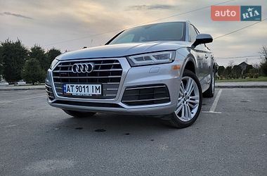 Внедорожник / Кроссовер Audi Q5 2017 в Рогатине