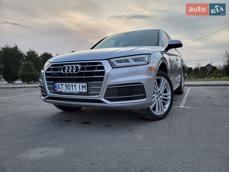 Внедорожник / Кроссовер Audi Q5 2017 в Рогатине