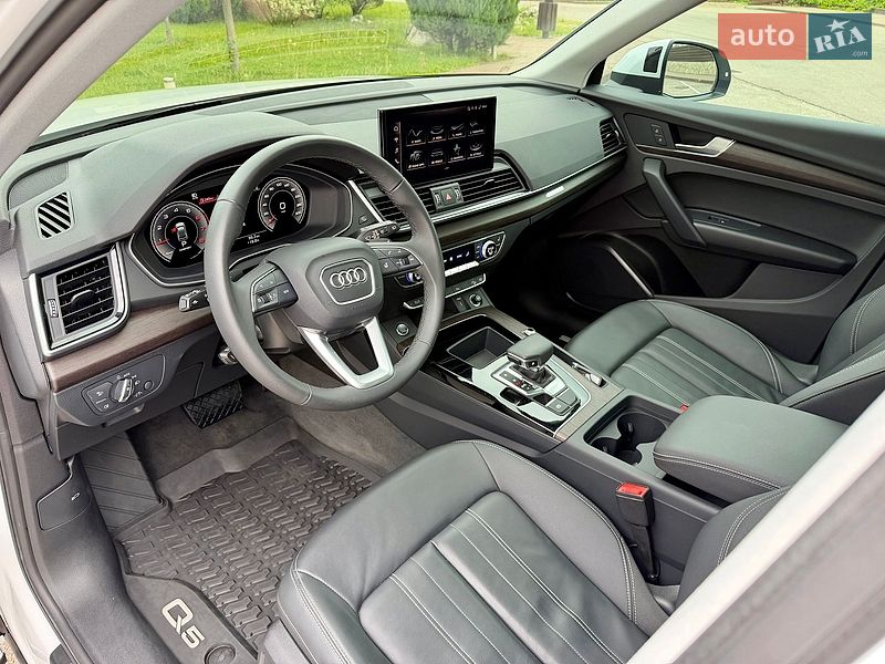 Внедорожник / Кроссовер Audi Q5 2023 в Днепре фото 19 Внедорожник / Кроссовер Audi Q5 2023 в Днепре