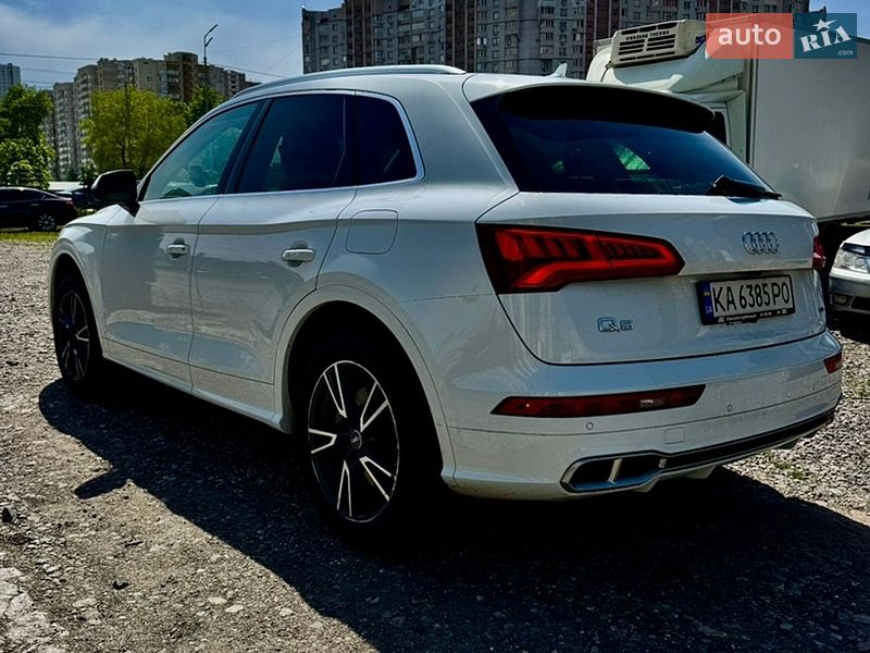 Внедорожник / Кроссовер Audi Q5 2019 в Киеве