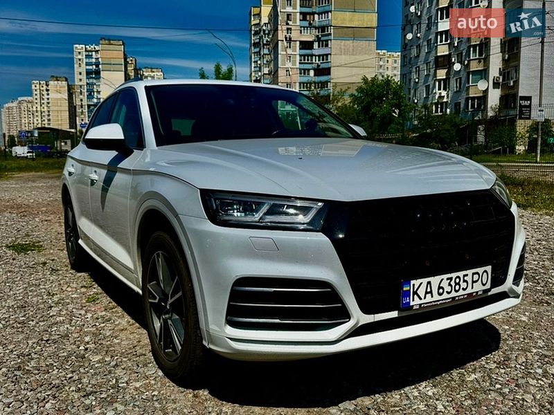 Внедорожник / Кроссовер Audi Q5 2019 в Киеве