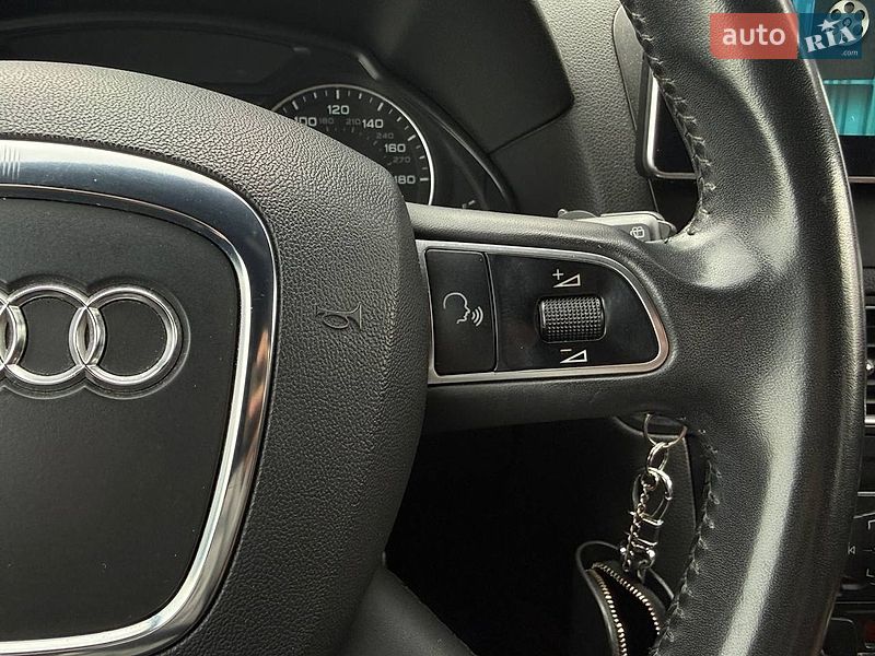Внедорожник / Кроссовер Audi Q5 2012 в Киеве