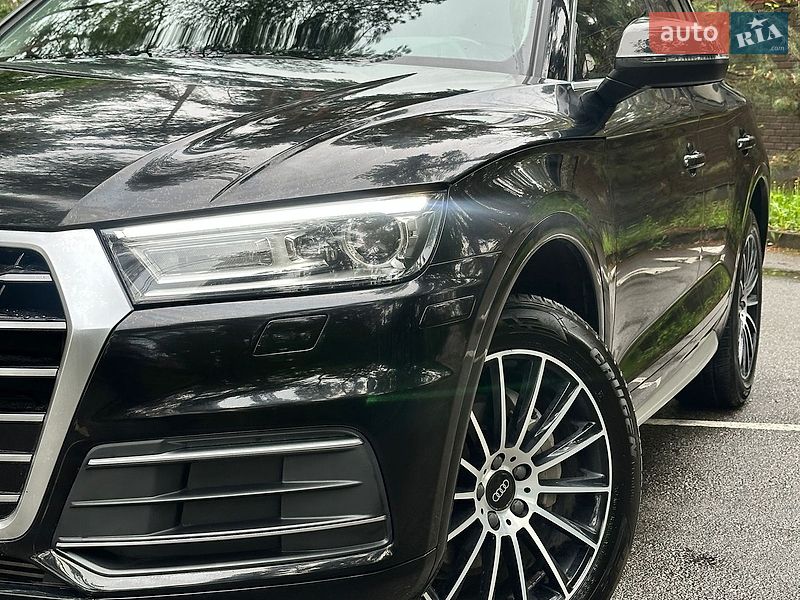 Внедорожник / Кроссовер Audi Q5 2018 в Белогородке
