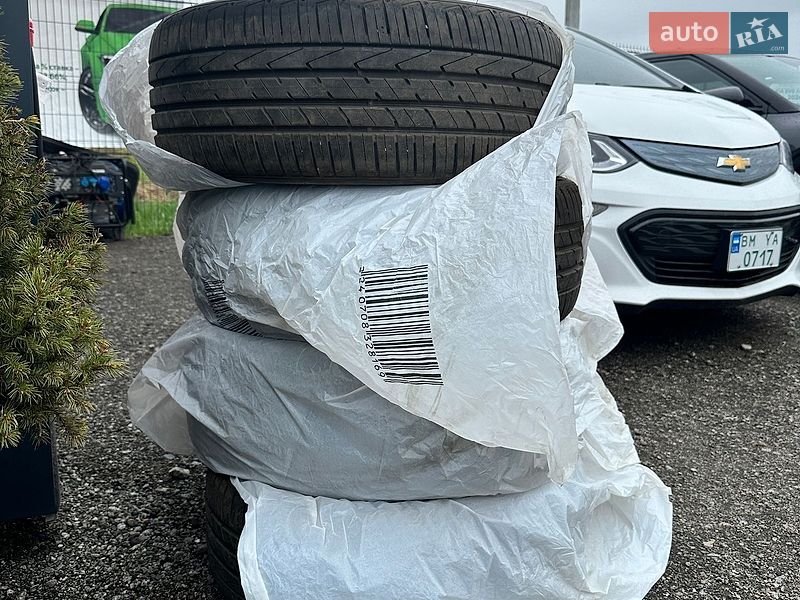 Внедорожник / Кроссовер Audi Q5 2018 в Белогородке