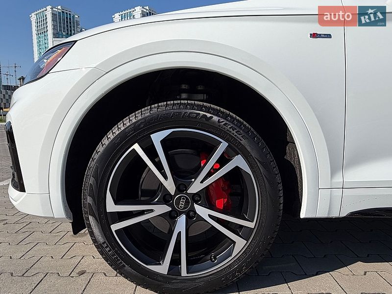 Позашляховик / Кросовер Audi Q5 2024 в Одесі