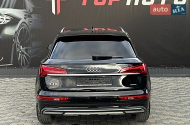 Внедорожник / Кроссовер Audi Q5 2021 в Львове