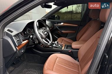 Внедорожник / Кроссовер Audi Q5 2021 в Львове
