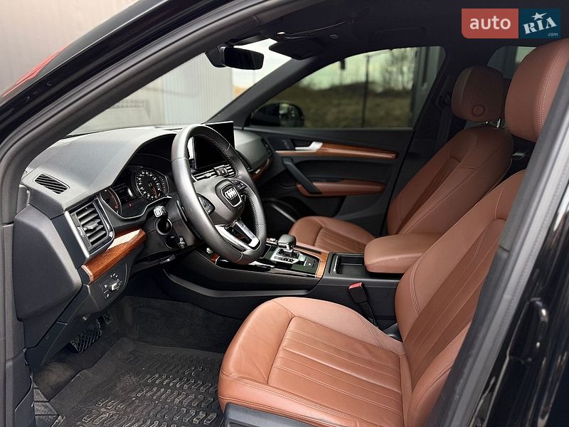 Внедорожник / Кроссовер Audi Q5 2021 в Львове