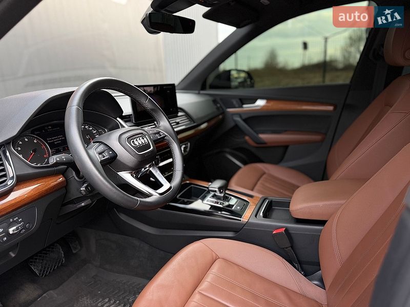 Внедорожник / Кроссовер Audi Q5 2021 в Львове