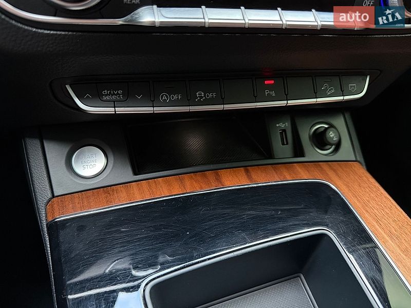 Внедорожник / Кроссовер Audi Q5 2021 в Львове