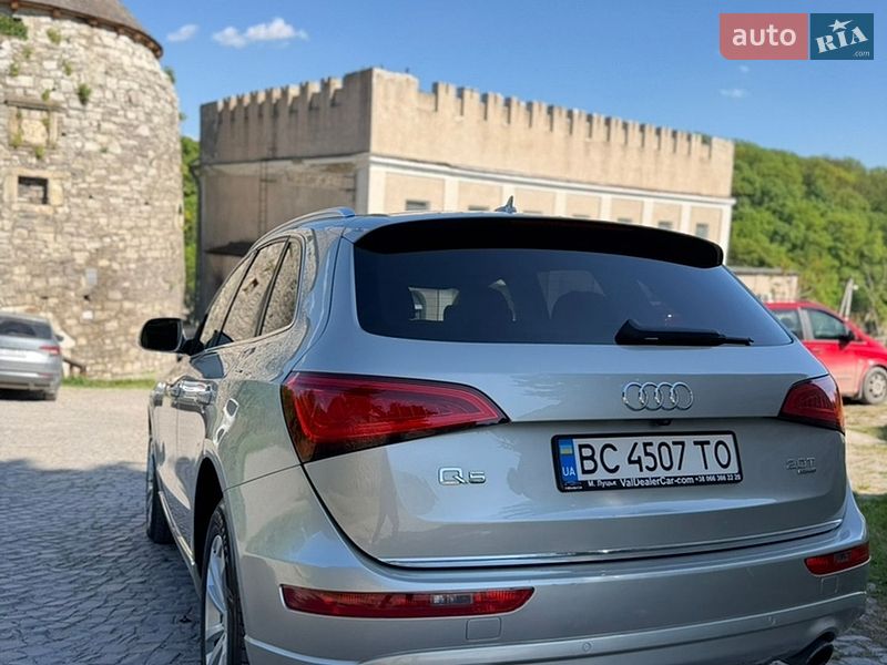 Внедорожник / Кроссовер Audi Q5 2014 в Каменец-Подольском