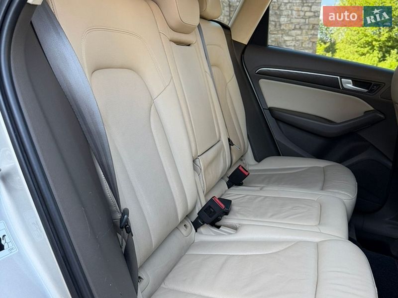 Внедорожник / Кроссовер Audi Q5 2014 в Каменец-Подольском