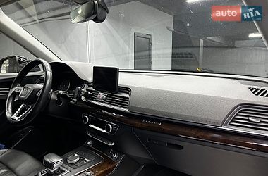 Внедорожник / Кроссовер Audi Q5 2019 в Черновцах