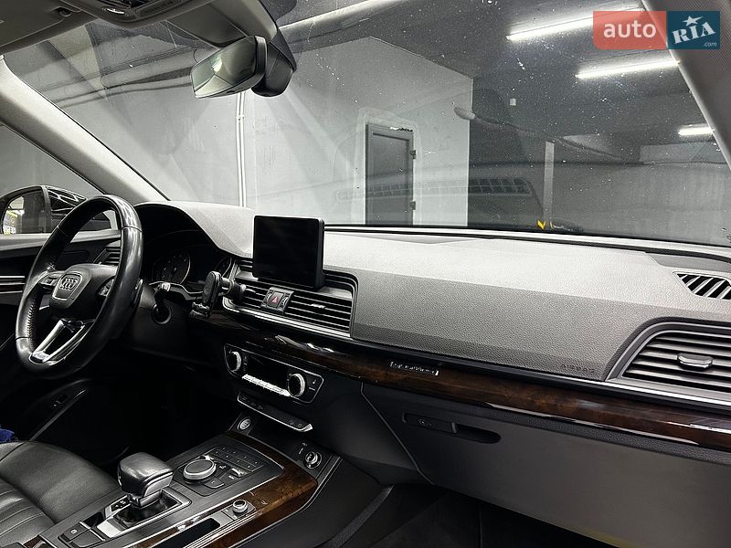 Внедорожник / Кроссовер Audi Q5 2019 в Черновцах