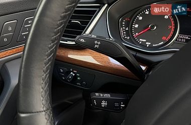Позашляховик / Кросовер Audi Q5 2022 в Києві