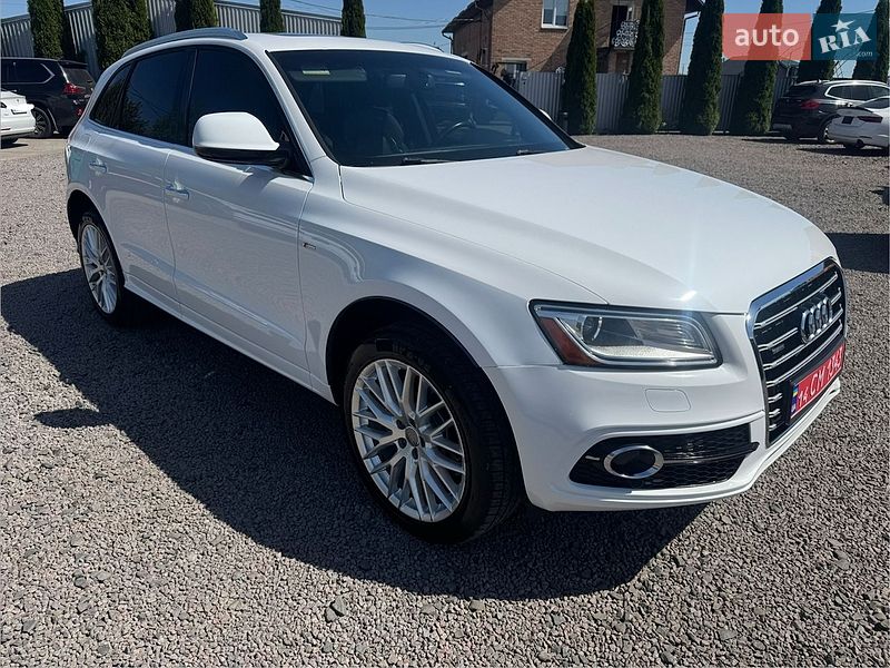 Позашляховик / Кросовер Audi Q5 2016 в Луцьку