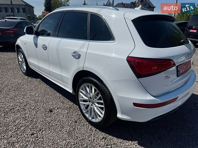 Позашляховик / Кросовер Audi Q5 2016 в Луцьку