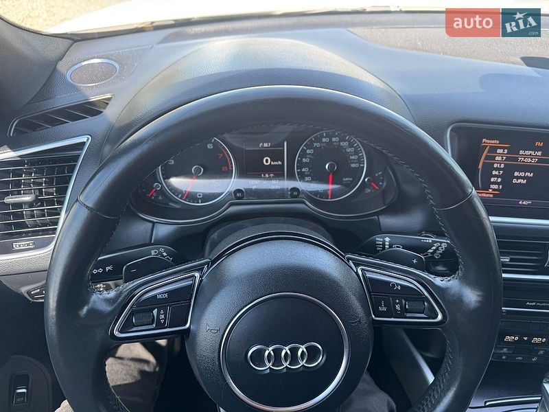 Позашляховик / Кросовер Audi Q5 2016 в Луцьку