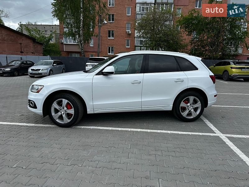 Внедорожник / Кроссовер Audi Q5 2017 в Нежине