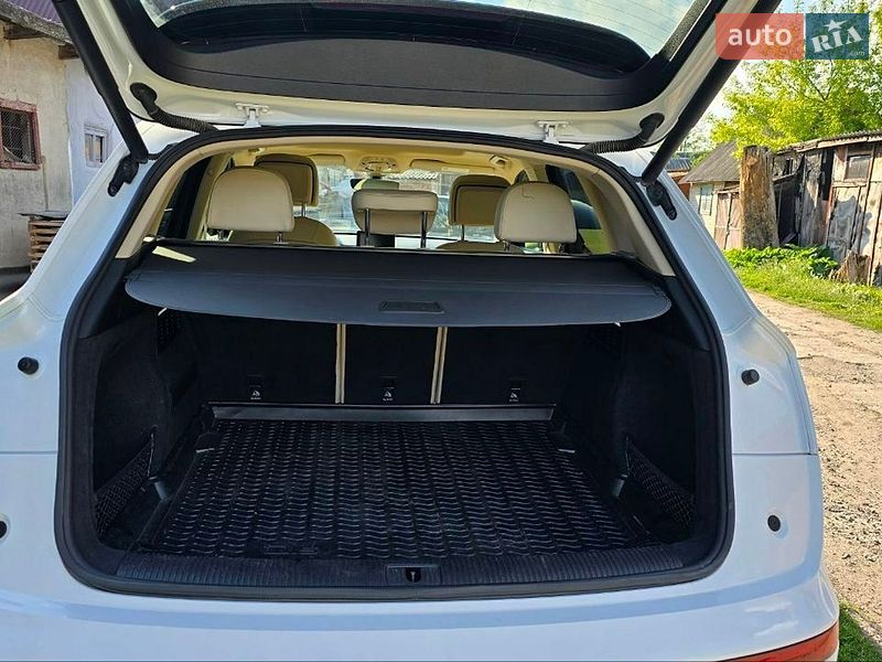 Внедорожник / Кроссовер Audi Q5 2019 в Владимире