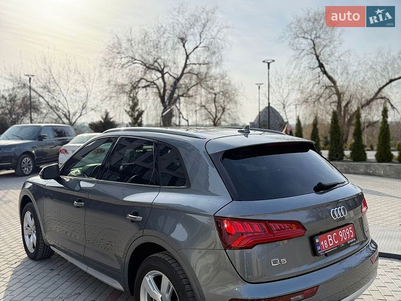 Позашляховик / Кросовер Audi Q5 2017 в Києві