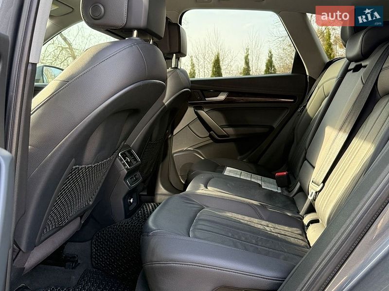 Позашляховик / Кросовер Audi Q5 2017 в Києві