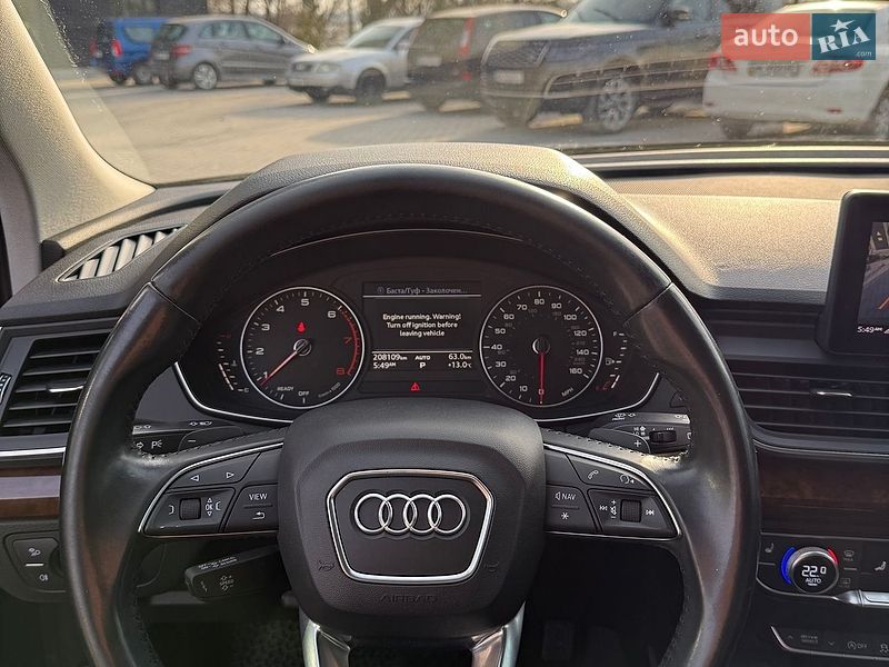 Позашляховик / Кросовер Audi Q5 2017 в Києві