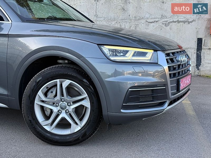 Внедорожник / Кроссовер Audi Q5 2018 в Ровно