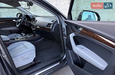 Внедорожник / Кроссовер Audi Q5 2018 в Ровно