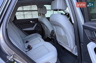 Внедорожник / Кроссовер Audi Q5 2018 в Ровно