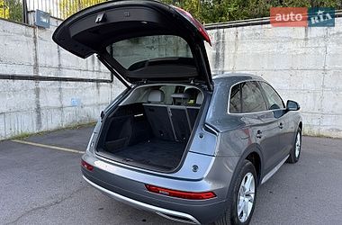 Внедорожник / Кроссовер Audi Q5 2018 в Ровно