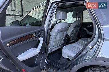 Внедорожник / Кроссовер Audi Q5 2018 в Ровно