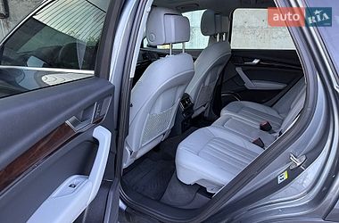 Внедорожник / Кроссовер Audi Q5 2018 в Ровно