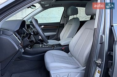 Внедорожник / Кроссовер Audi Q5 2018 в Ровно