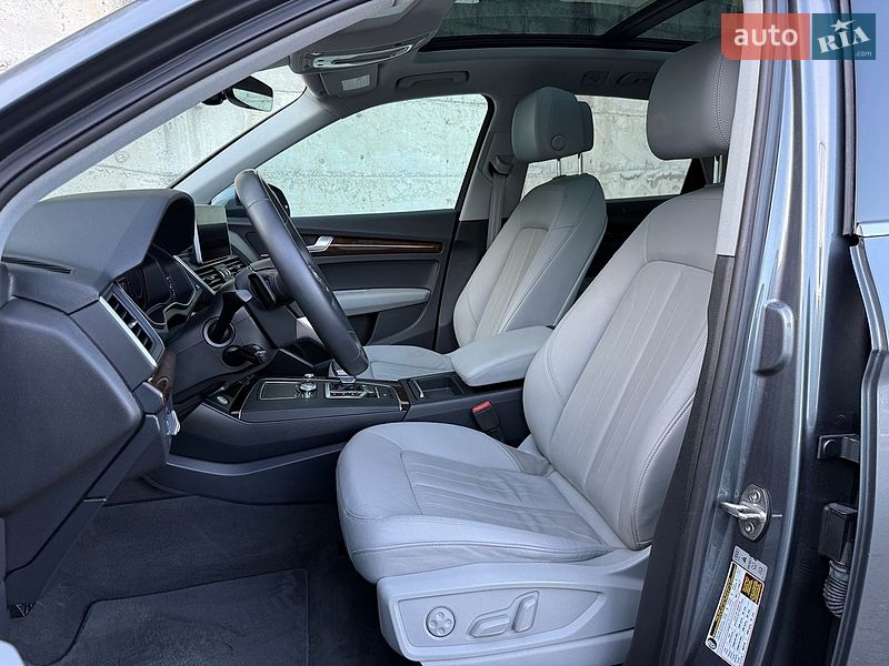 Внедорожник / Кроссовер Audi Q5 2018 в Ровно