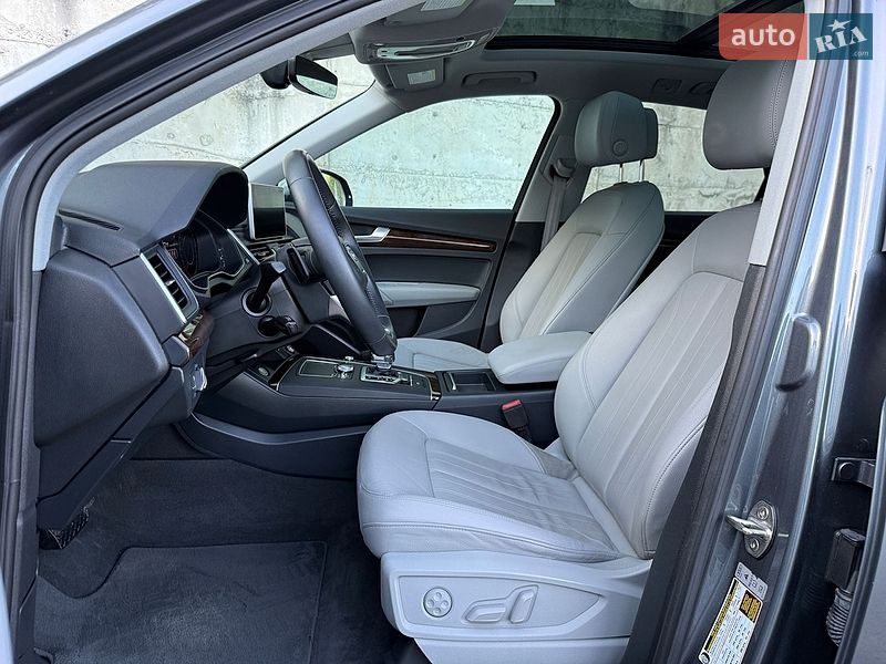 Внедорожник / Кроссовер Audi Q5 2018 в Ровно